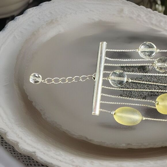 -BRACELET AVON Clear White and Frosted Beaded Multi-strand Bracelet - Picture 4 of 10